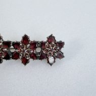 Antique Victorian Gilt Garnet Flower Bar Brooch - 3