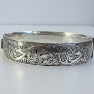 Vintage Sterling Silver Floral Etched Hinged Bangle Hallmarked - 2