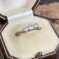 Vintage 18ct Gold Platinum Diamond Trilogy Ring 0.5CT