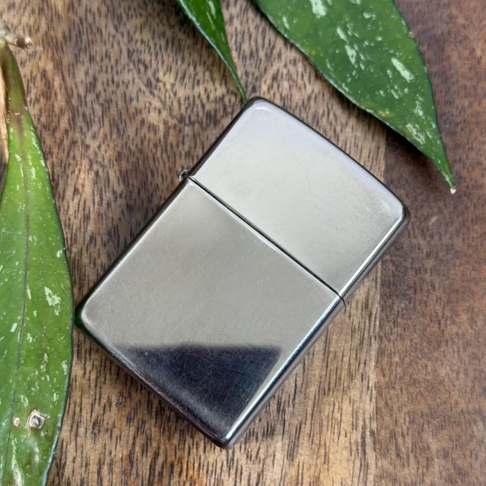Zippo High Polish Chrome Lighter