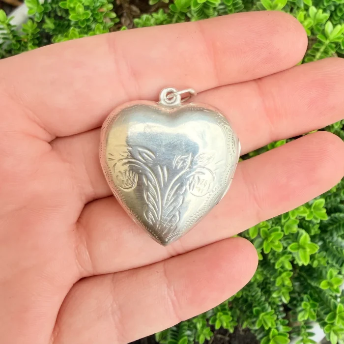 Vintage Sterling Silver Heart Photo Locket Large Etched Pendant - 2