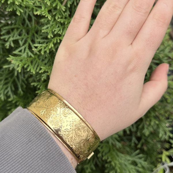 Vintage Wide Rolled Gold Bangle Chunky 1950s Engraved Floral, photo 2